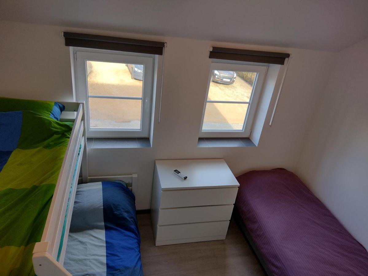 Huis Met Zonneterras, Tuin En Panoramisch Uitzicht Wellin Екстер'єр фото